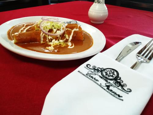 Đồ ăn tại/gần khách sạn