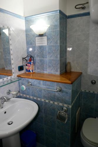 Ένα μπάνιο στο Residence Eden