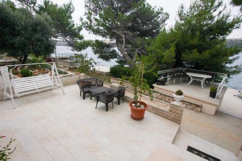 Galería fotográfica de Apartments Dobrana en Novalja