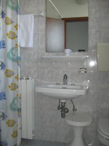 Ένα μπάνιο στο B&B Garnì Da Vito