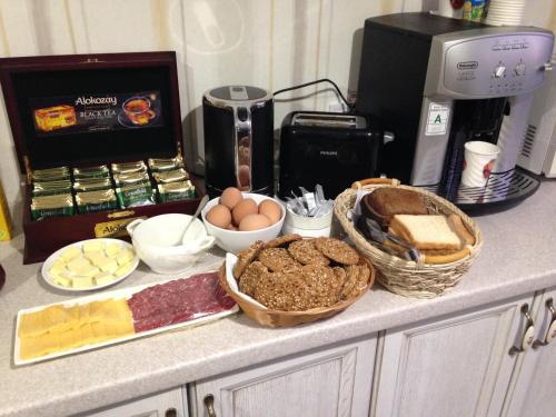 Hotel Marsenにあるコーヒーまたはお茶