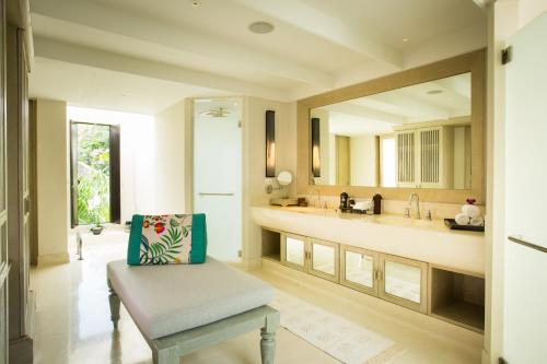
A kitchen or kitchenette at Anantara Mai Khao Phuket Villas - SHA Extra Plus
