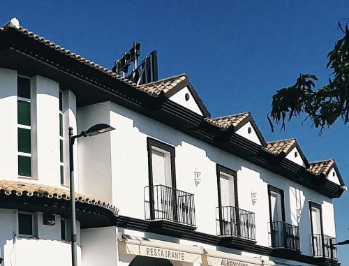 FuensantaにあるAlbenzaire Hotel Asadorのギャラリーの写真