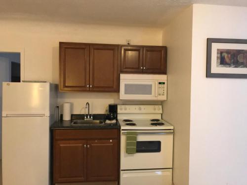 Shores Terrace – Photos 2