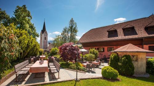 Сад в Landhof Waidegger Wirt - Hotel, Restaurant, Bar