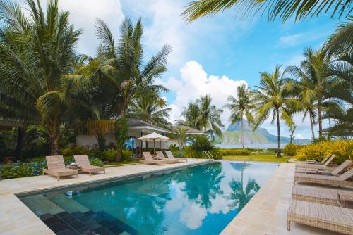 Piscina di Cadlao Resort and Restaurant o nelle vicinanze