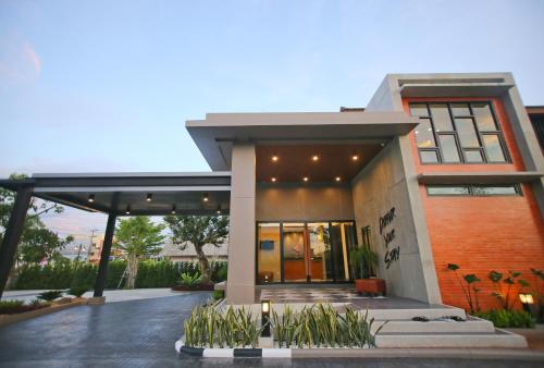 Bangunan di mana terletaknya hotel