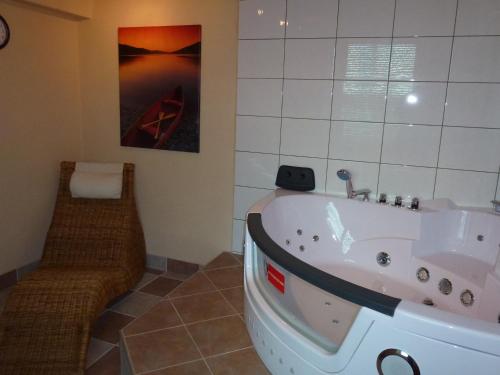 Fotografie z fotogalerie ubytování Hotel Wildunger Hof mit Gemeinschaftsküche v destinaci Bad Wildungen
