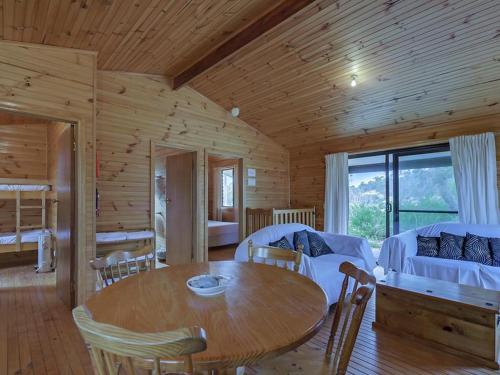 Postel nebo postele na pokoji v ubytování Steeles Island Retreat