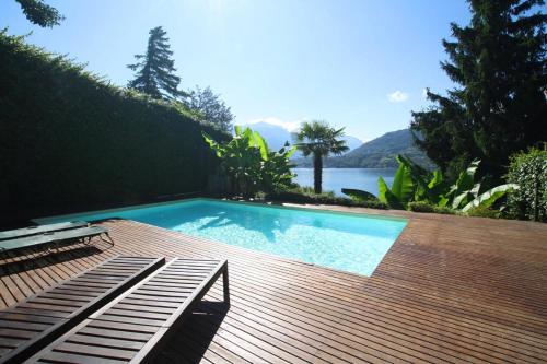 Piscine de l'établissement Little Luxury Suite ou située à proximité