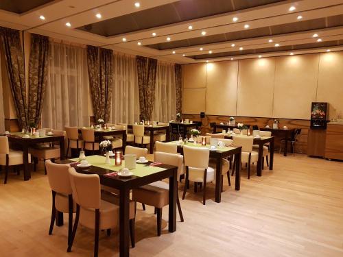Restaurace v ubytování Hotel Zum Weissen Ross