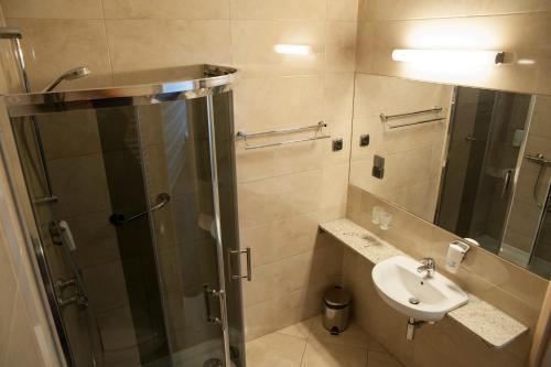 Un baño de Hotel Pod Szyszkami