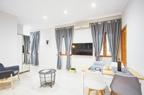 LEEWAYS APARTMENT in ROSARIO