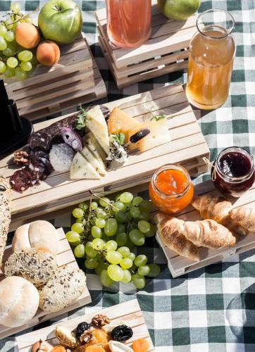 Jídlo v hotelu nebo okolí