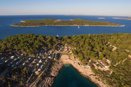 Fotografie z fotogalerie ubytování Victoria Mobilehome Camping Village Poljana v destinaci Mali Lošinj