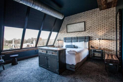 Ironworks Hotel Indy Image