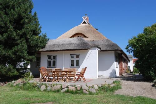 バーベにあるFischerhaus Baabe - WG 01 mit Terrasse, natur- und strandnahのギャラリーの写真