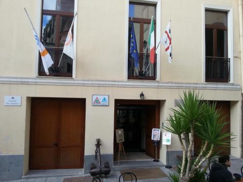 Gambar di galeri bagi Hostel Marina di Cagliari