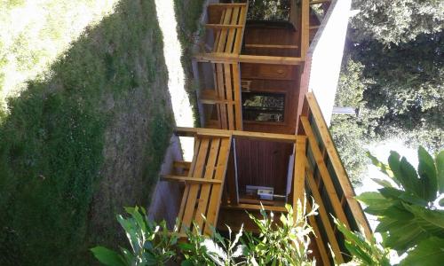 Cabañas Los Alamos Neltumeにある庭