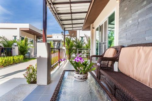 Balcony o terrace sa Thuan Resort