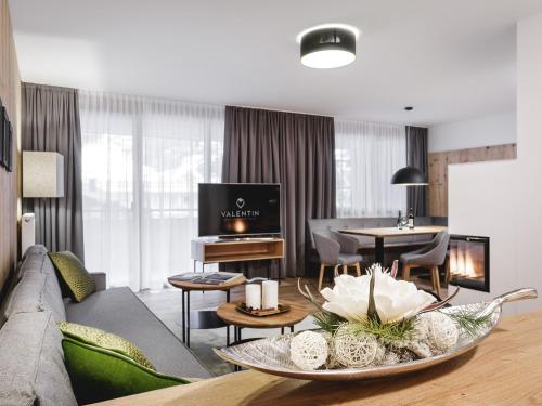 Μια τηλεόραση ή/και κέντρο ψυχαγωγίας στο Valentin Design Apartments