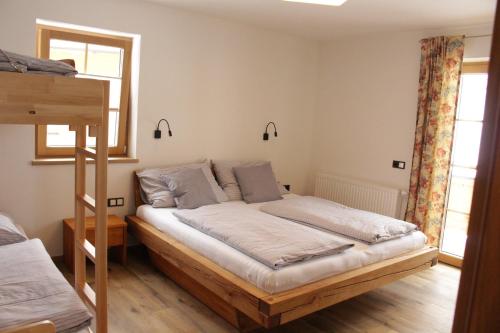 Ferienhaus Neureiterにあるベッド