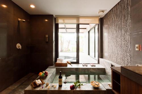 Gallery image of The Loft Seaside Suites in Jinshan