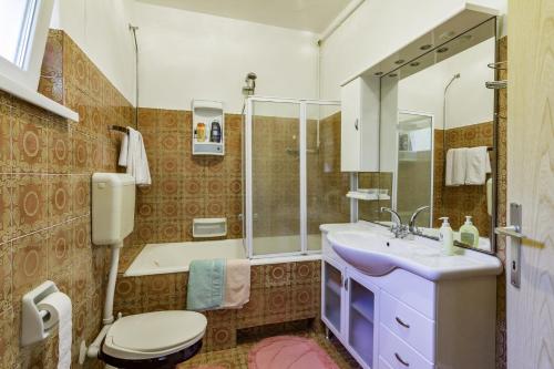Koupelna v ubytování Apartment Kraljevic