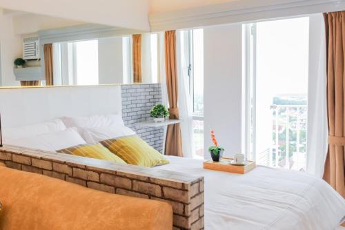 Light and Chic – Tagaytay Vacation Pad