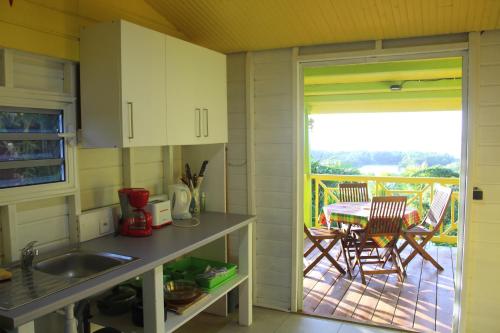 Dapur atau dapur kecil di Oasis Grande Anse