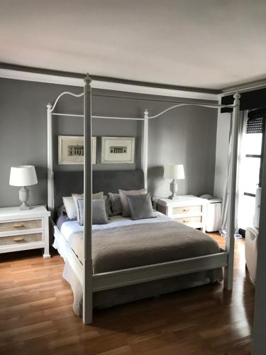 Postel nebo postele na pokoji v ubytování Banus Lovely Apartment