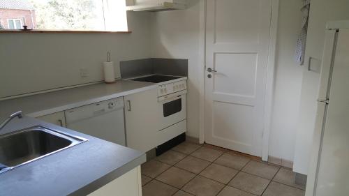  Vestervang Bed & Breakfast -  Room  picture :   Tea/Coffee maker    Shower    TV                           