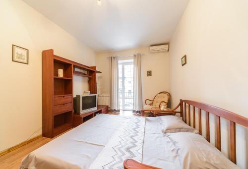 Posteľ alebo postele v izbe v ubytovaní 1-room apartments Kiev city center