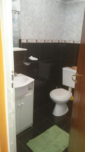 Vannituba majutusasutuses Shalom