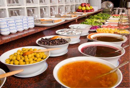 Mad på hotellet eller i nærheden