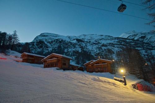 Element Chalets Zermatt v zimě