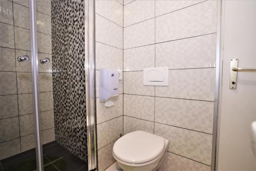 Bilik mandi di Apartment Gacka