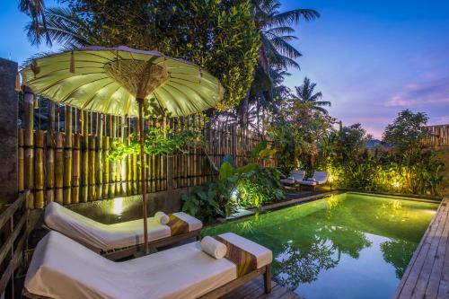 Swimming pool sa o malapit sa Purana Boutique Resort