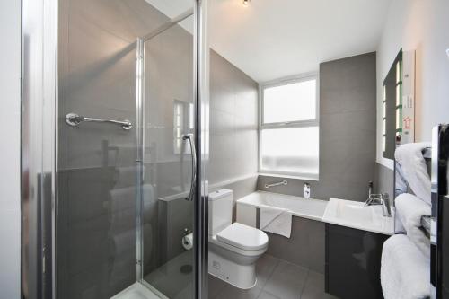 Ett badrum på 202 Apartments