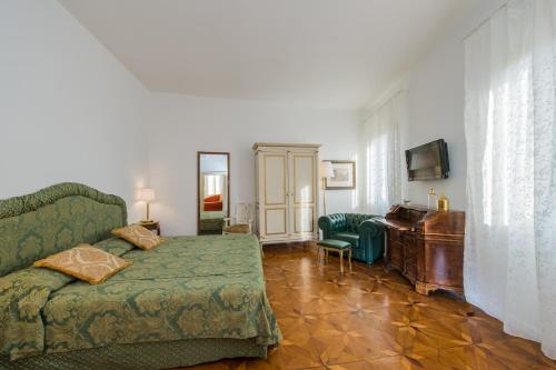 Afbeelding uit fotogalerij van Savoia e jolanda Apartments in Venetië