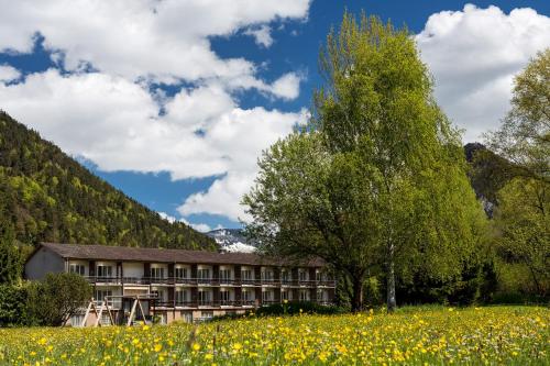 Galeriebild der Unterkunft Neuhaus Golf- & Strandhotel in Interlaken