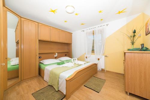 Mira Holiday Home