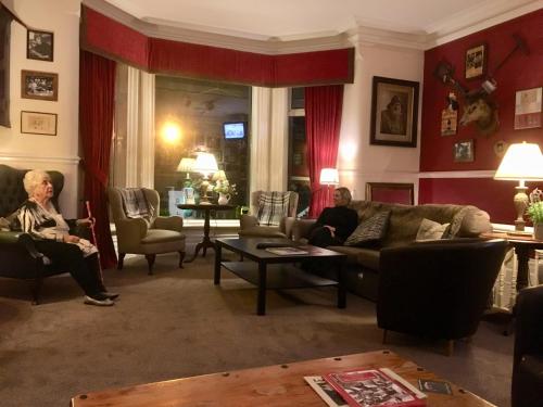 Posezení v ubytování Cheshire Hospitality Ltd Trading As Lennox Lea Studios and Apartments