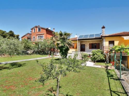 Gallery image of LOVRIĆ house with apartments in Umag