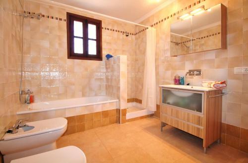 Villa el Crucero with pool and Jacuzzi SpainSunRentals 1035