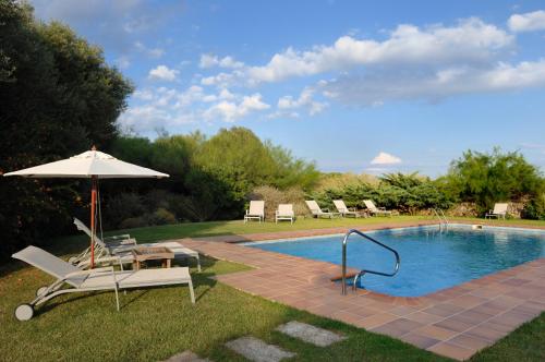 
Het zwembad bij of vlak bij Alcaufar Vell Hotel Rural & Restaurant
