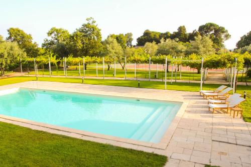 Kolam renang di atau dekat dengan ARTS IN Country House