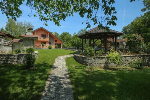 Villa Una Paradise