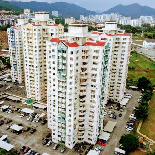 an aerial view of a large apartment building at Bayan Homestay in Bayan Lepas