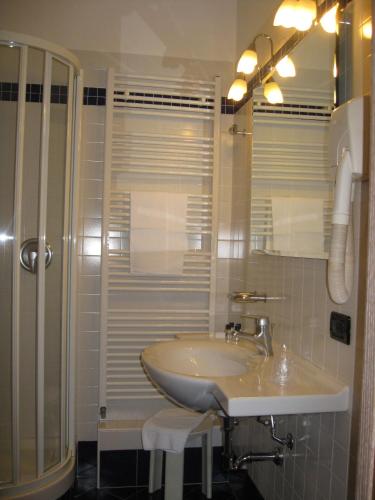 Un baño de Cardano Hotel Malpensa